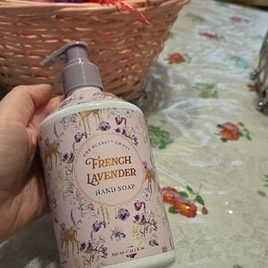 Nwt French Lavender Hand Soap  Lavender